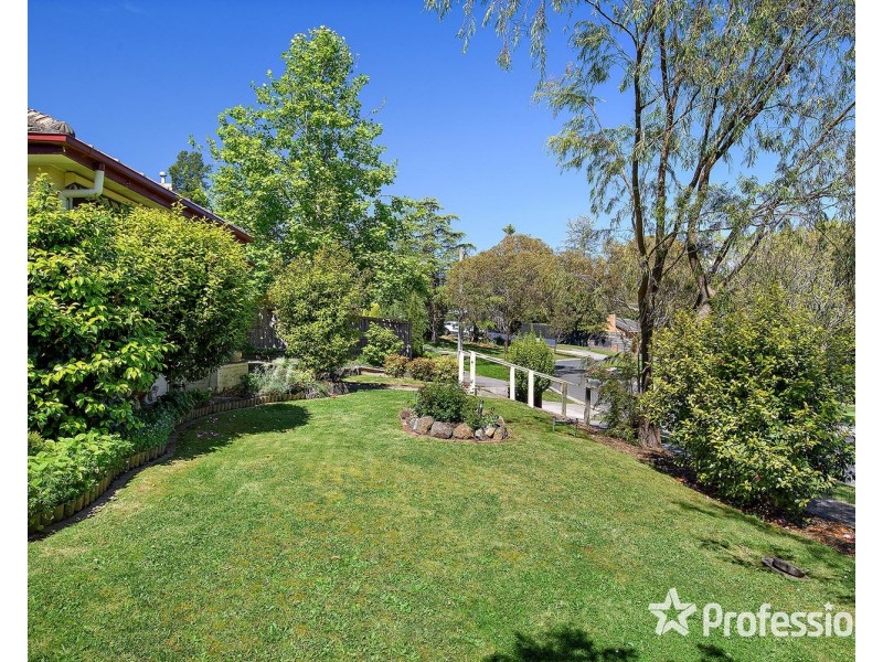 20 Bristol Crescent, Lilydale VIC 3140