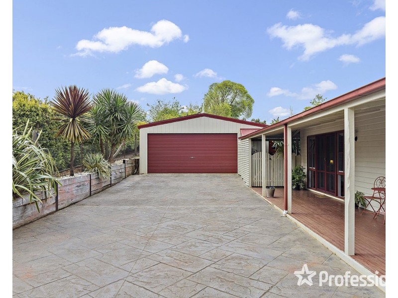 317-319 Monbulk Road, Silvan VIC 3795