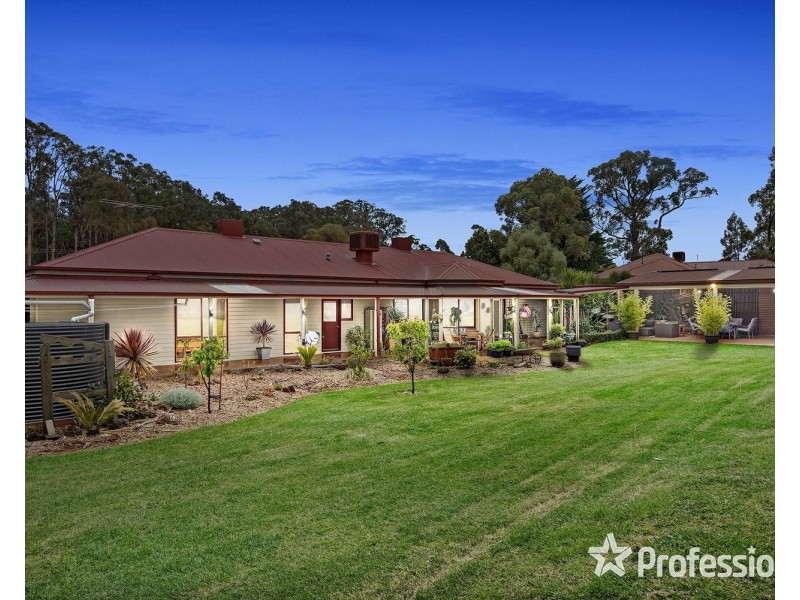 317-319 Monbulk Road, Silvan VIC 3795