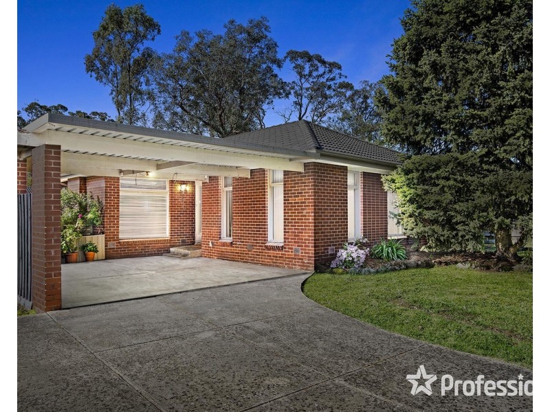 31 Geoffrey Drive, Kilsyth VIC 3137