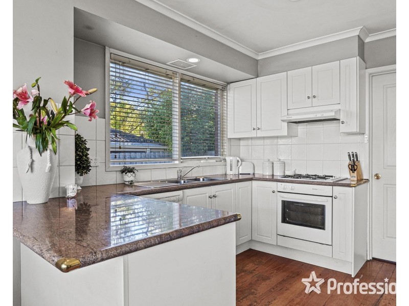 31 Geoffrey Drive, Kilsyth VIC 3137