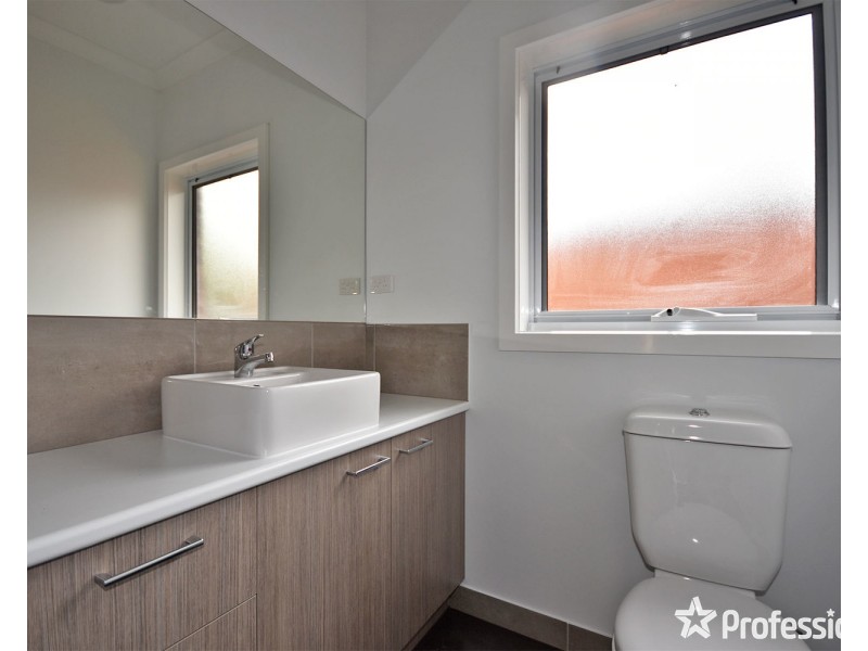 7a Homer Avenue, Croydon South VIC 3136