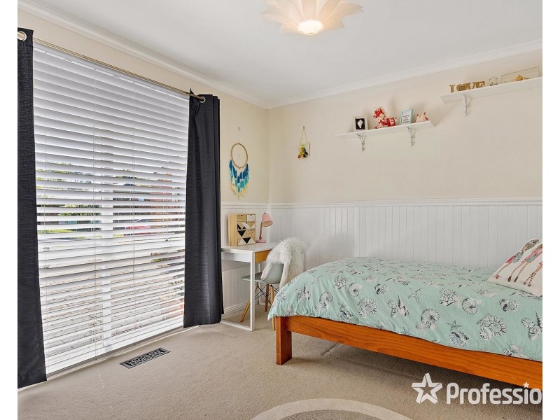 4 Oakbank Court, Mooroolbark VIC 3138