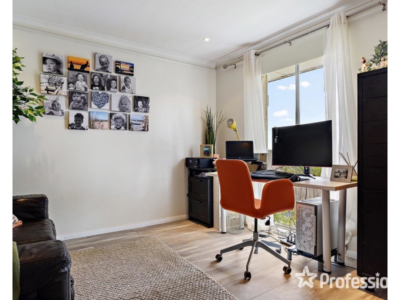 8 Kinarra Court, Mooroolbark VIC 3138