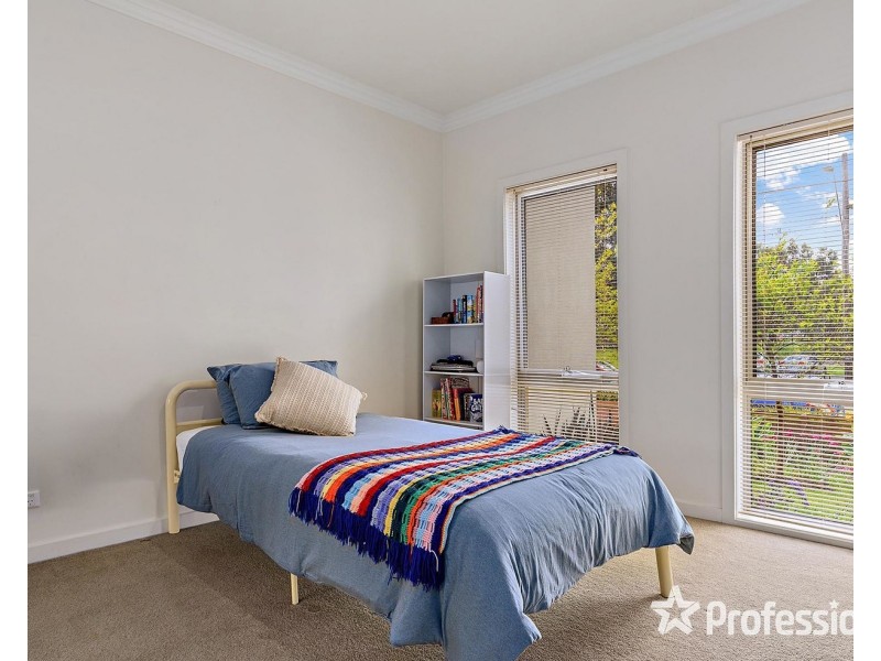 2 Adriana Close, Mooroolbark VIC 3138