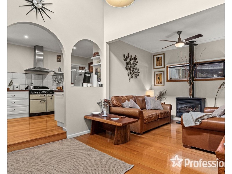 21 Elsie Grove, Mount Evelyn VIC 3796