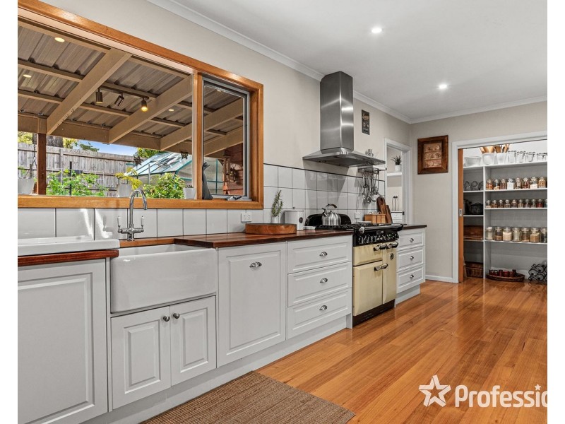 21 Elsie Grove, Mount Evelyn VIC 3796