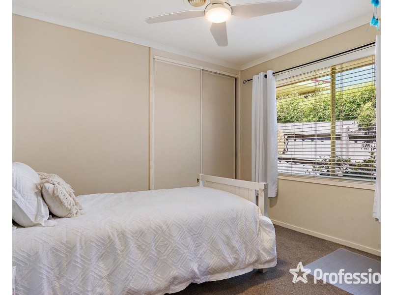 9 Charlwood Drive, Mooroolbark VIC 3138