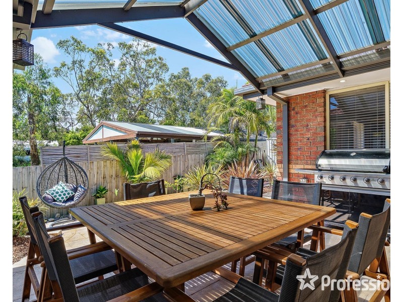 9 Charlwood Drive, Mooroolbark VIC 3138