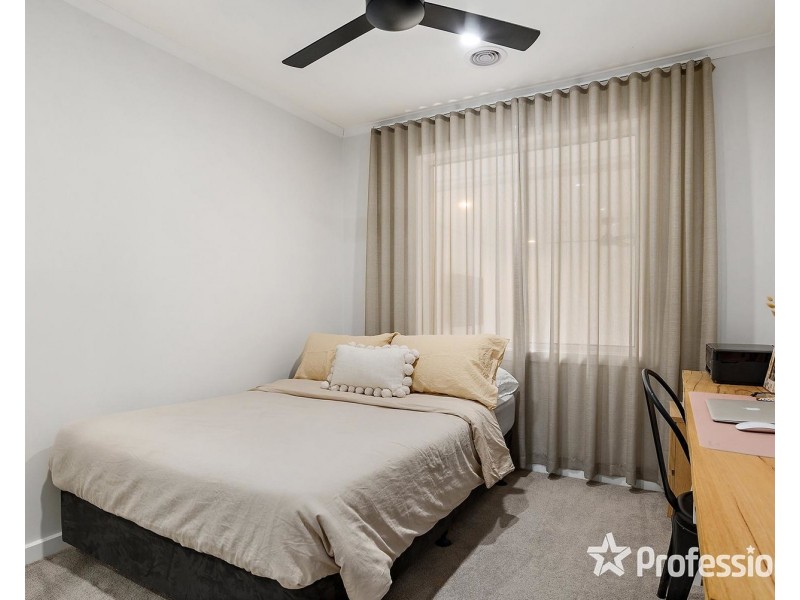 9 Grace Avenue, Mooroolbark VIC 3138