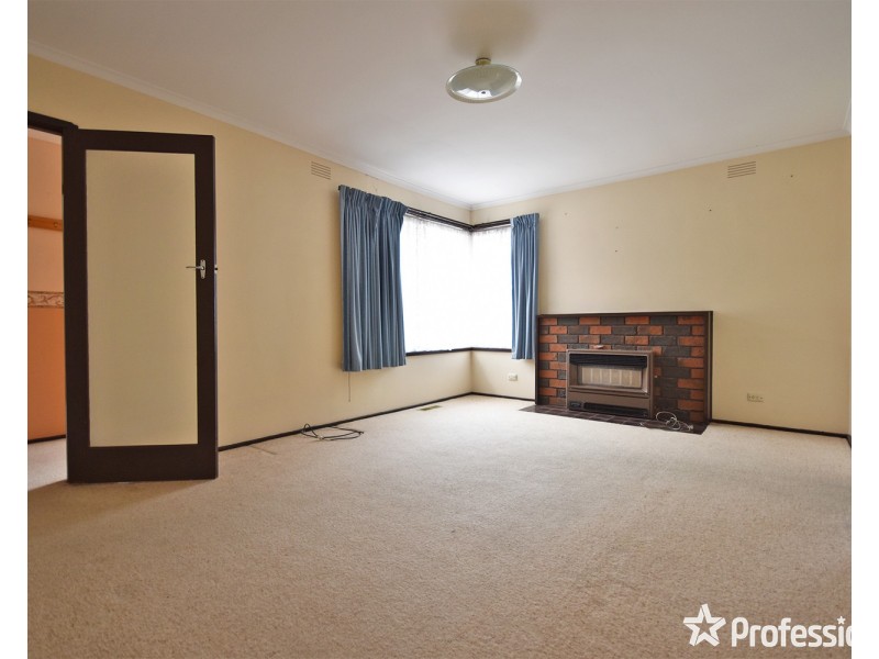 36 Geoffrey Drive, Kilsyth VIC 3137