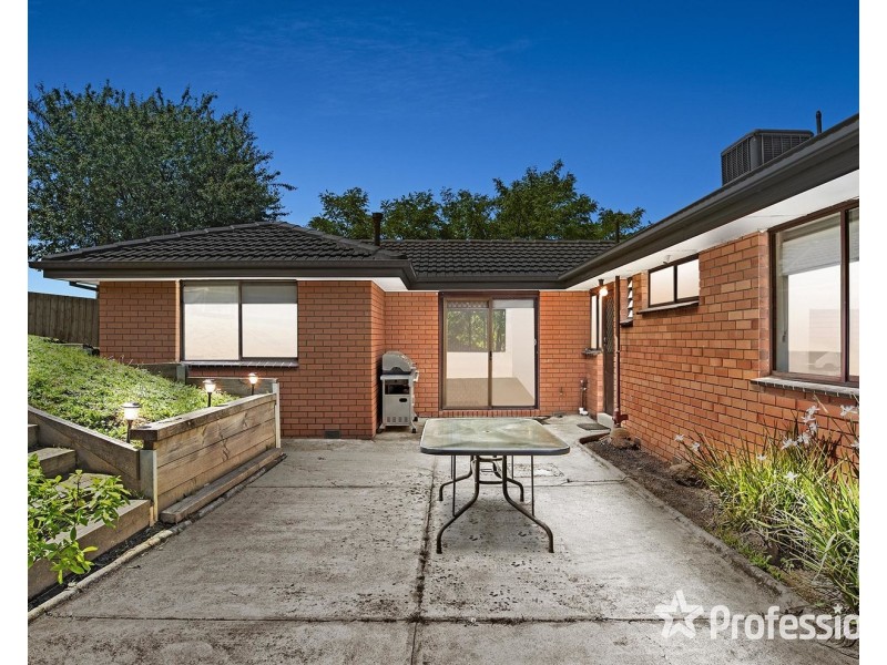 67 Carronvale Road, Mooroolbark VIC 3138