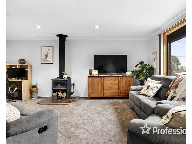 33 Lauriston Drive, Coldstream VIC 3770