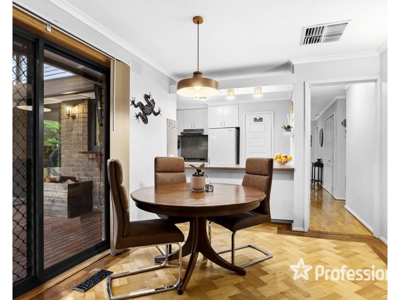 33 Lauriston Drive, Coldstream VIC 3770