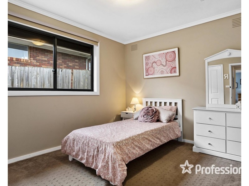 33 Lauriston Drive, Coldstream VIC 3770