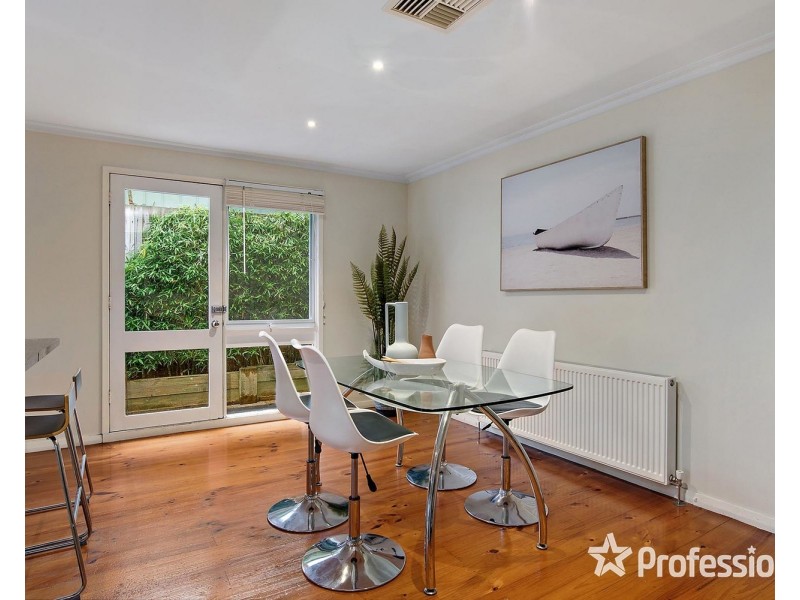 104 Daffodil Road, Boronia VIC 3155