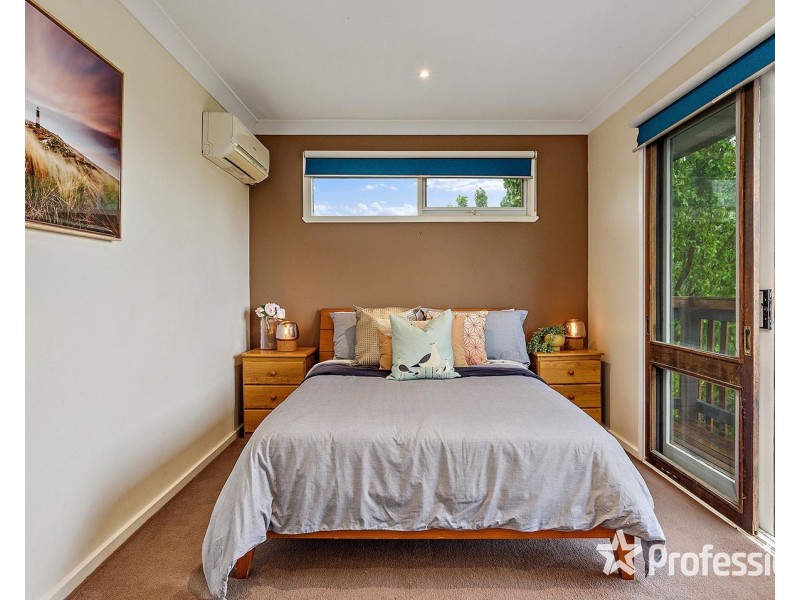 104 Daffodil Road, Boronia VIC 3155
