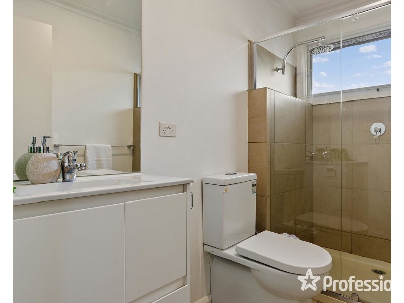 104 Daffodil Road, Boronia VIC 3155