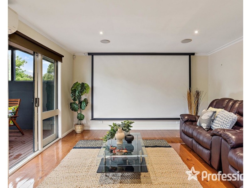 104 Daffodil Road, Boronia VIC 3155