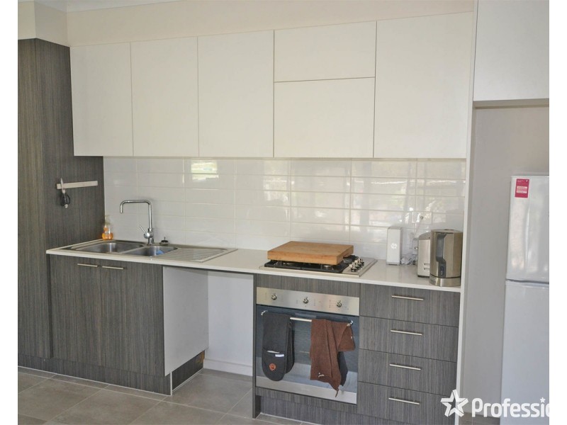 23 Lithgow Way, Mooroolbark VIC 3138