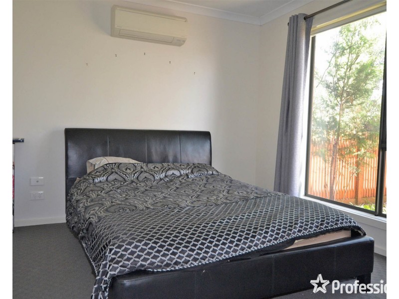 23 Lithgow Way, Mooroolbark VIC 3138