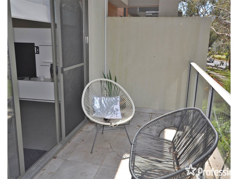 23 Lithgow Way, Mooroolbark VIC 3138