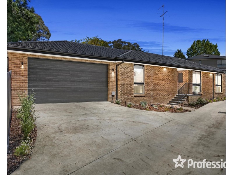 36 Batterbee Drive, Mooroolbark VIC 3138