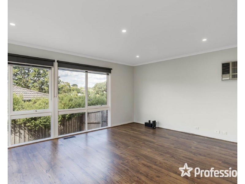 4 East Link, Chirnside Park VIC 3116