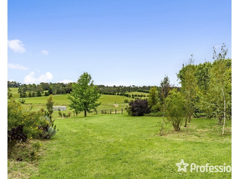 29 Barrowby Avenue, Woori Yallock VIC 3139