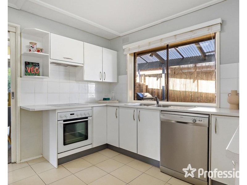 67 Diane Crescent, Croydon VIC 3136