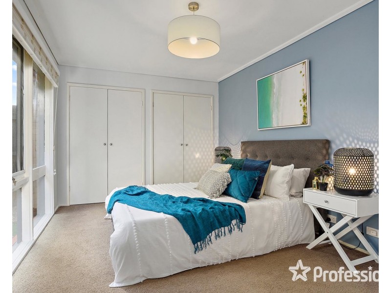 67 Diane Crescent, Croydon VIC 3136