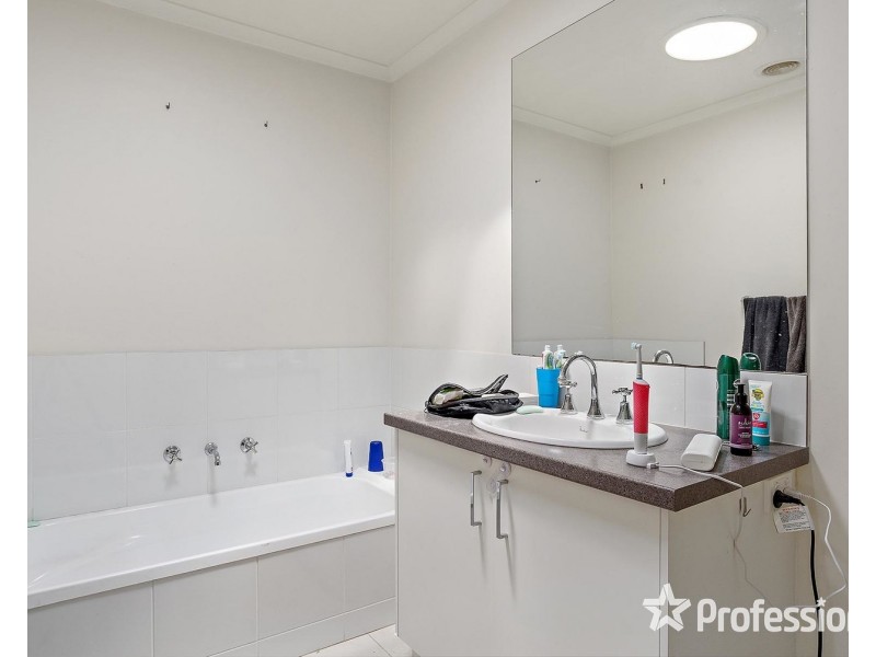 2/36 Kidgell Street, Lilydale VIC 3140