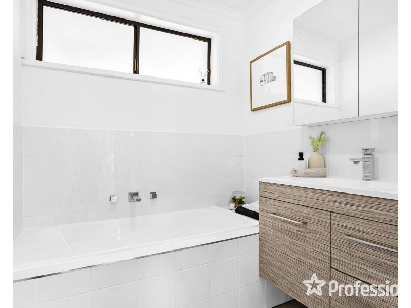 25 Bronwyn Street, Coldstream VIC 3770