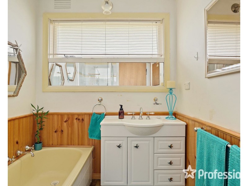 42 Elizabeth Street, Bayswater VIC 3153