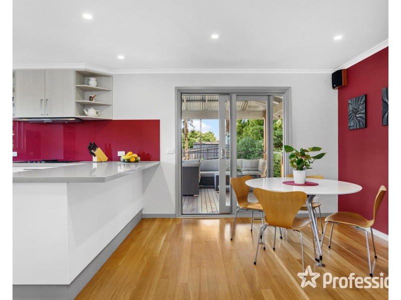 19 Dobell Place, Mooroolbark VIC 3138