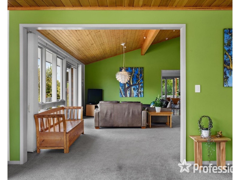 19 Dobell Place, Mooroolbark VIC 3138