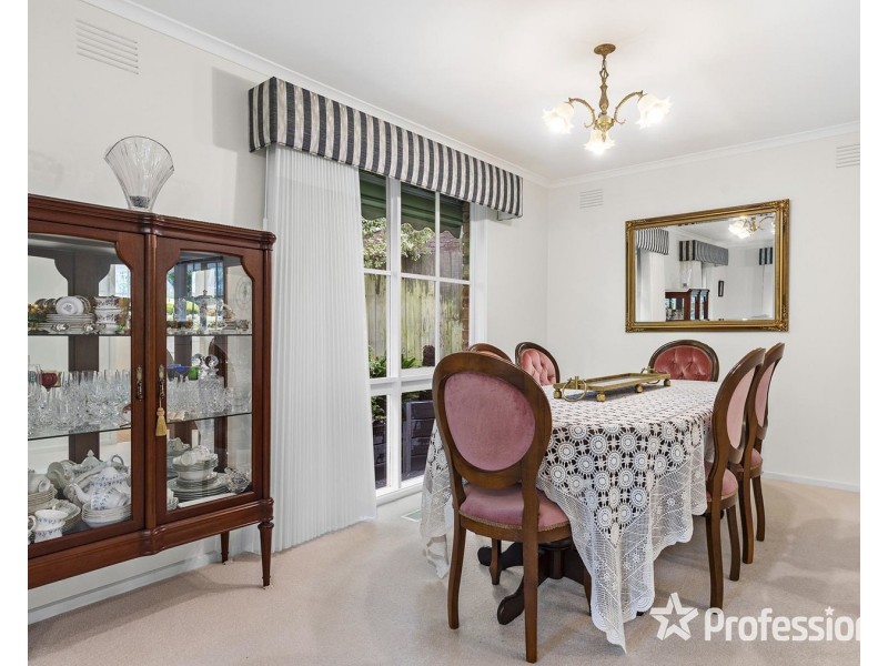 22 Narr Maen Drive, Croydon Hills VIC 3136