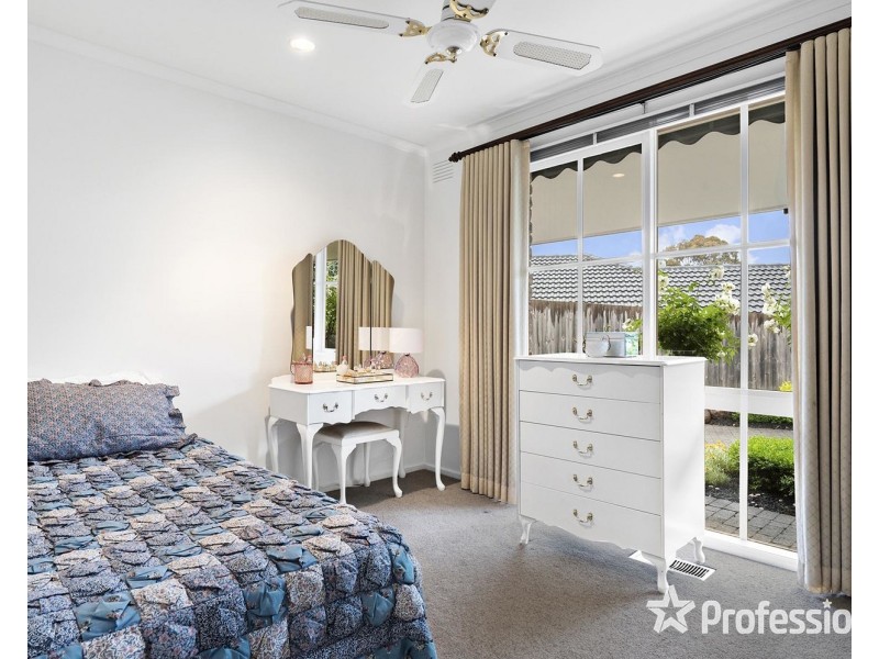 22 Narr Maen Drive, Croydon Hills VIC 3136