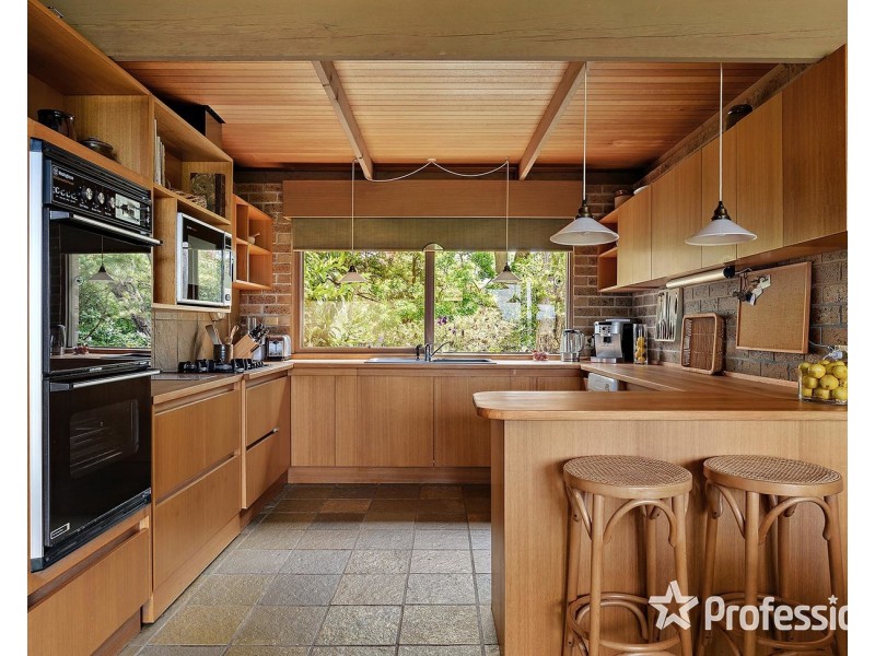 28 Thomas Crescent, Lilydale VIC 3140