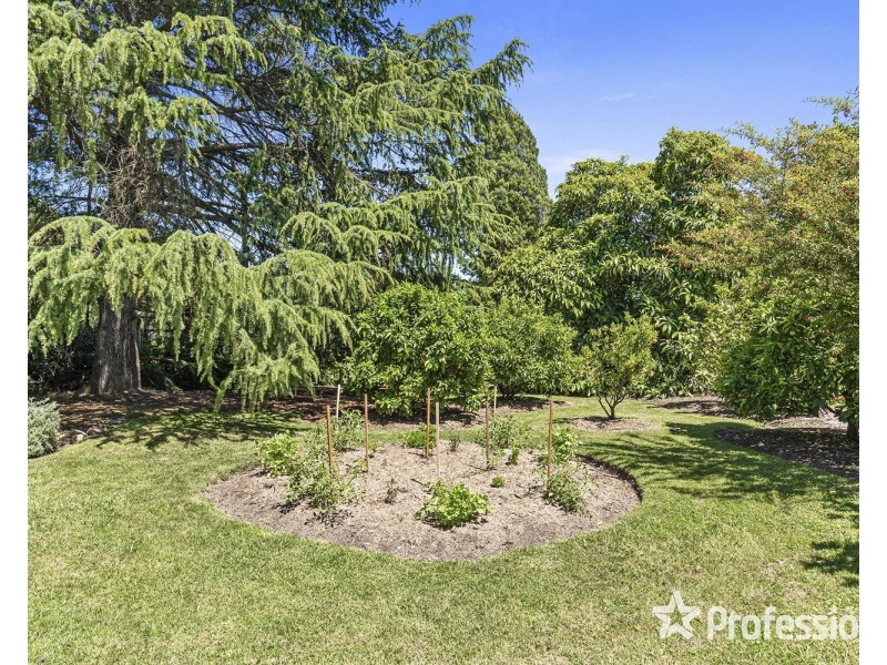 28 Thomas Crescent, Lilydale VIC 3140