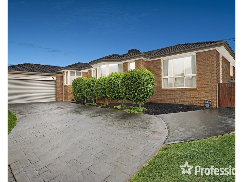 84 Landscape Drive, Mooroolbark VIC 3138