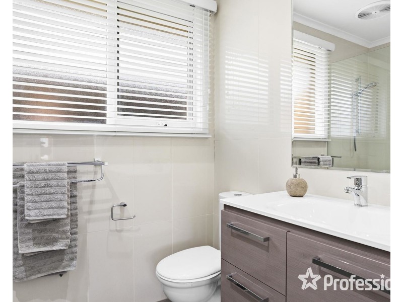 84 Landscape Drive, Mooroolbark VIC 3138