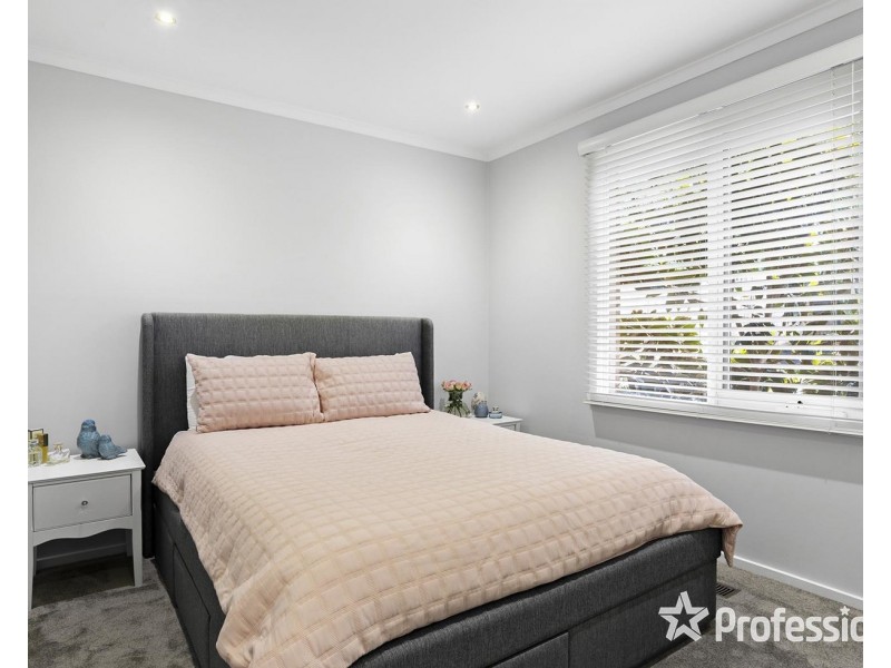 84 Landscape Drive, Mooroolbark VIC 3138