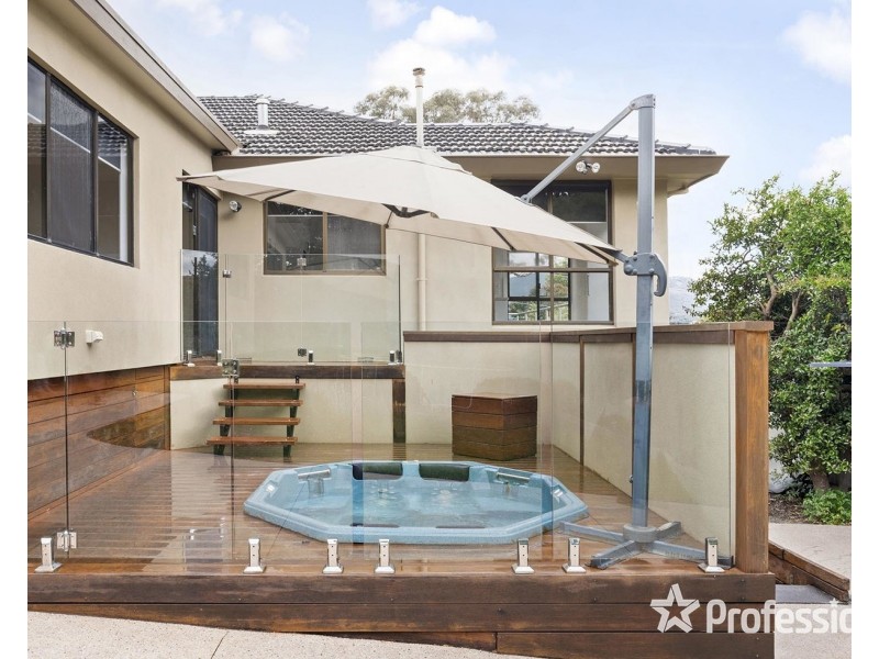 11 Williams Road, Mooroolbark VIC 3138