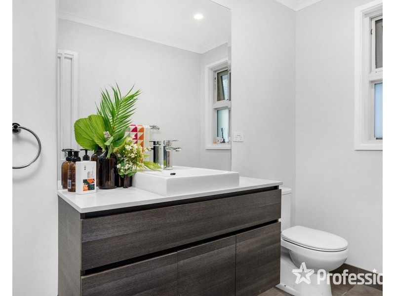 2 Morna Street, Lilydale VIC 3140