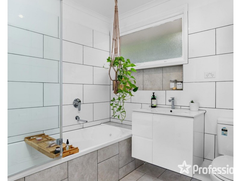 2 Morna Street, Lilydale VIC 3140