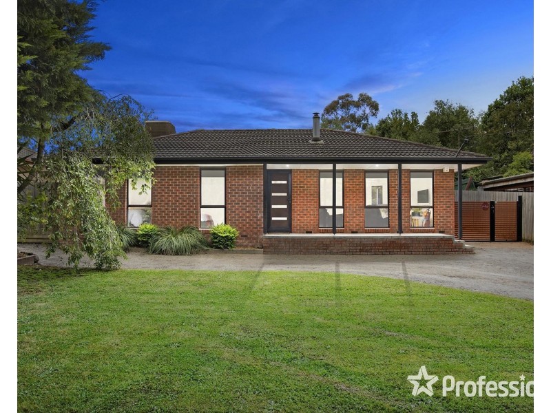 15 Drummond Road, Seville VIC 3139