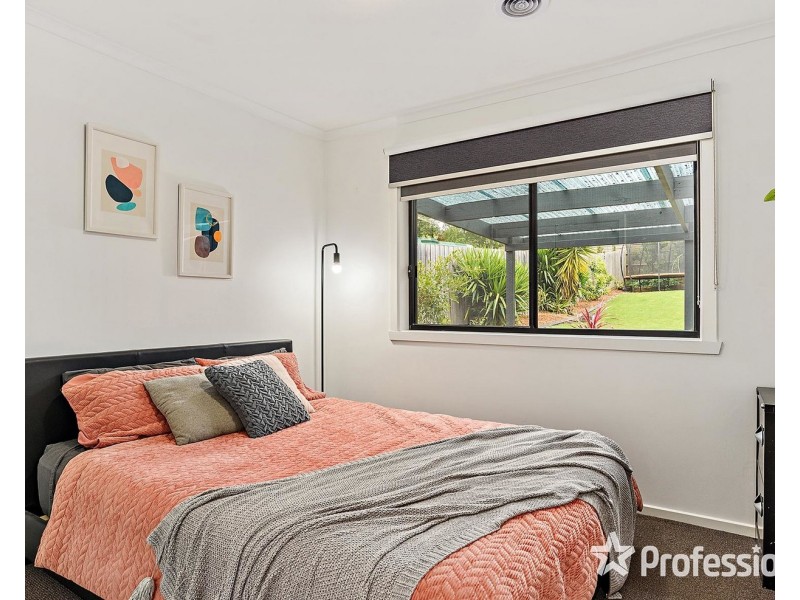 15 Drummond Road, Seville VIC 3139