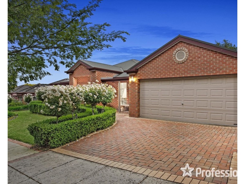 6 Meadowbank Avenue, Chirnside Park VIC 3116