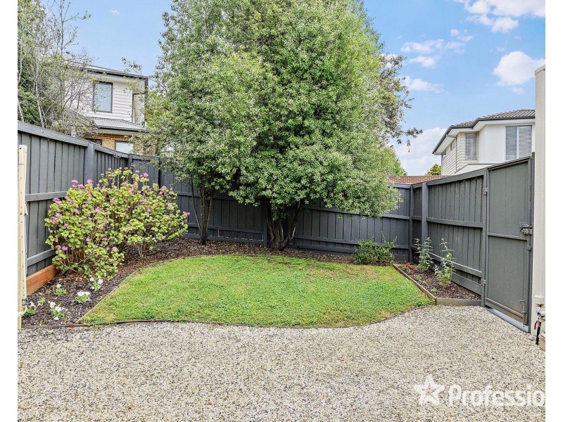 2/13-15 Paul Street, Croydon VIC 3136